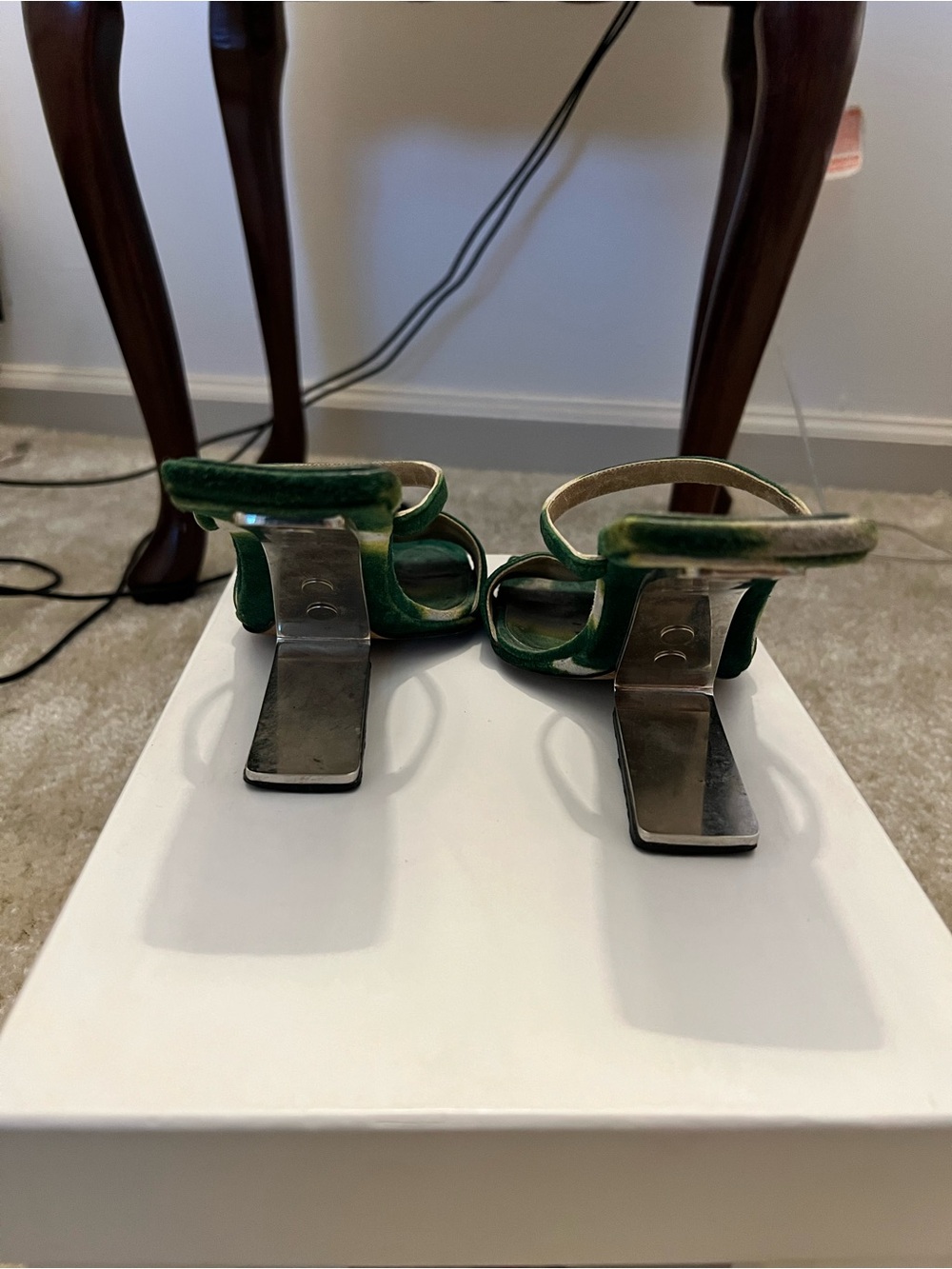 VTG Archival Fendi suspension Green Floral Sandals - Hand-Painted Pink Accent - Picture 5 of 5